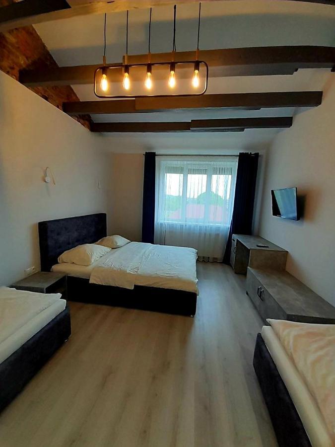Отличные Квартиры На Другетов Apartment Uzhhorod Exterior photo